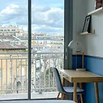 Beautiful Private Room In A Parisian Shared Apartment - Flexliving